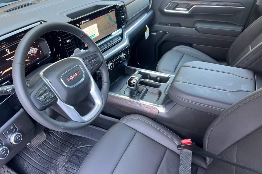 New 2026 GMC Sierra 1500 SLT w/ SLT Premium Package image 7