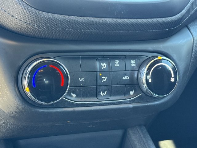 Used 2023 Chevrolet TrailBlazer LT FWD image 21