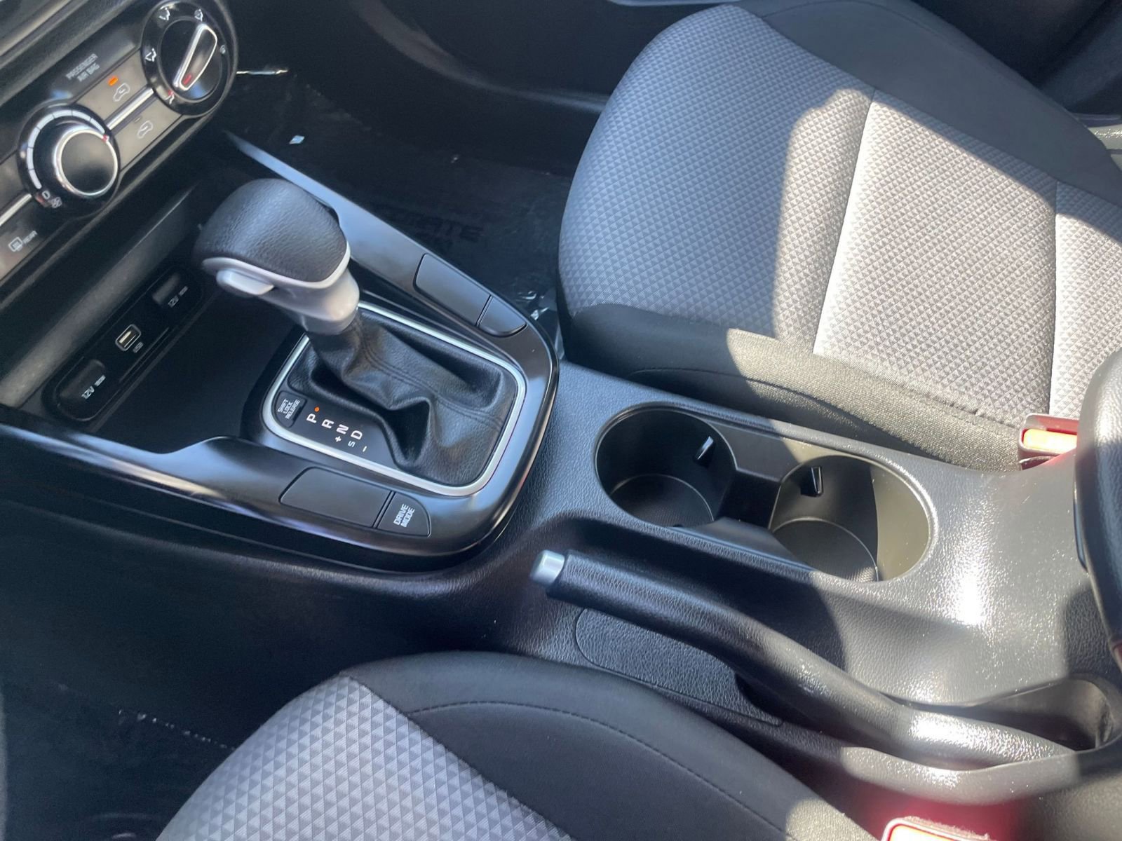 Used 2025 Kia Soul LX w/ LX Technology Package image 41