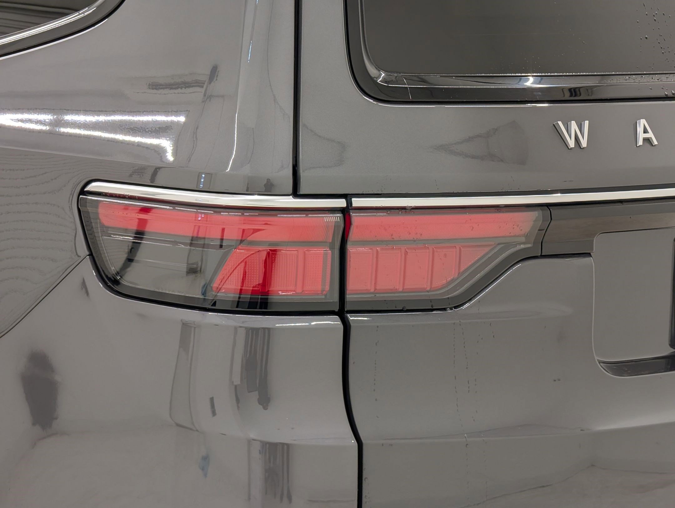 Used 2023 Jeep Wagoneer Series III w/ Preferred Equipment Group image 13