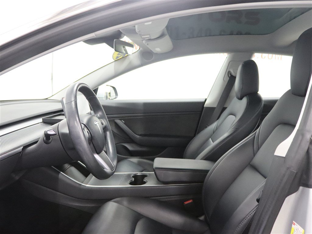 Used 2018 Tesla Model 3 Long Range RWD image 13