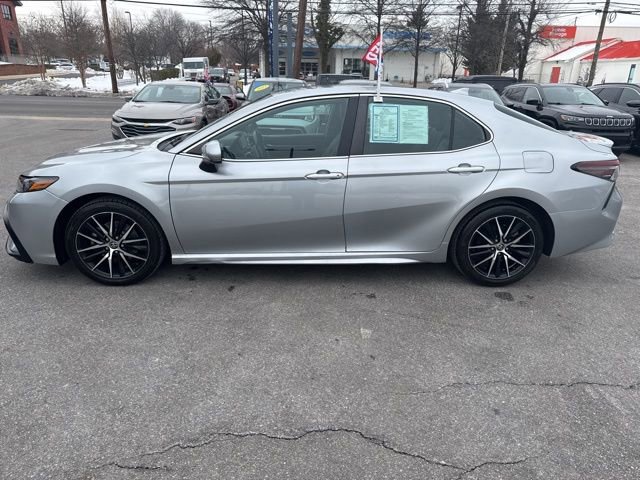 Used 2021 Toyota Camry SE image 30