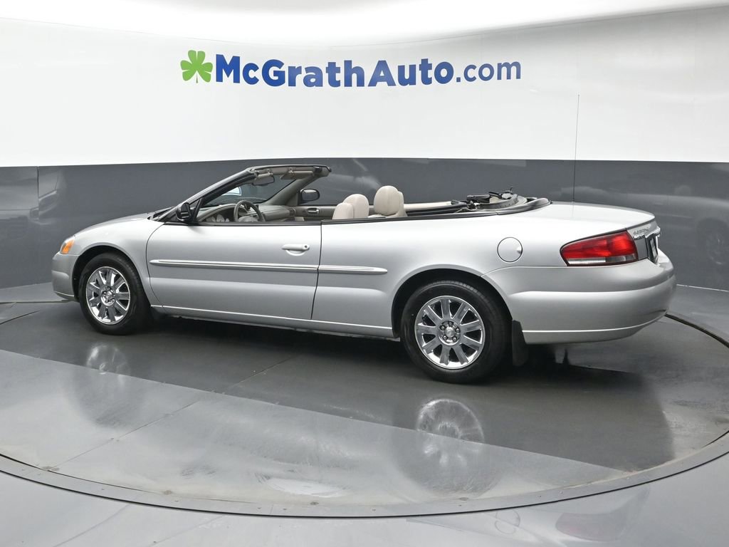Used 2005 Chrysler Sebring Limited image 18