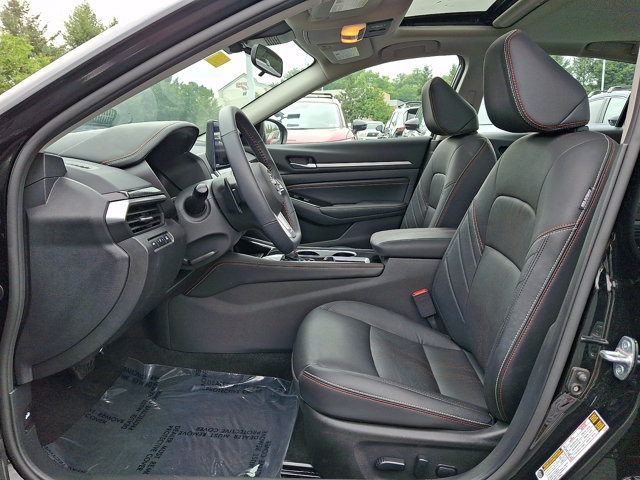 Certified 2023 Nissan Altima 2.5 SR w/ SR Premium Package FWD image 13