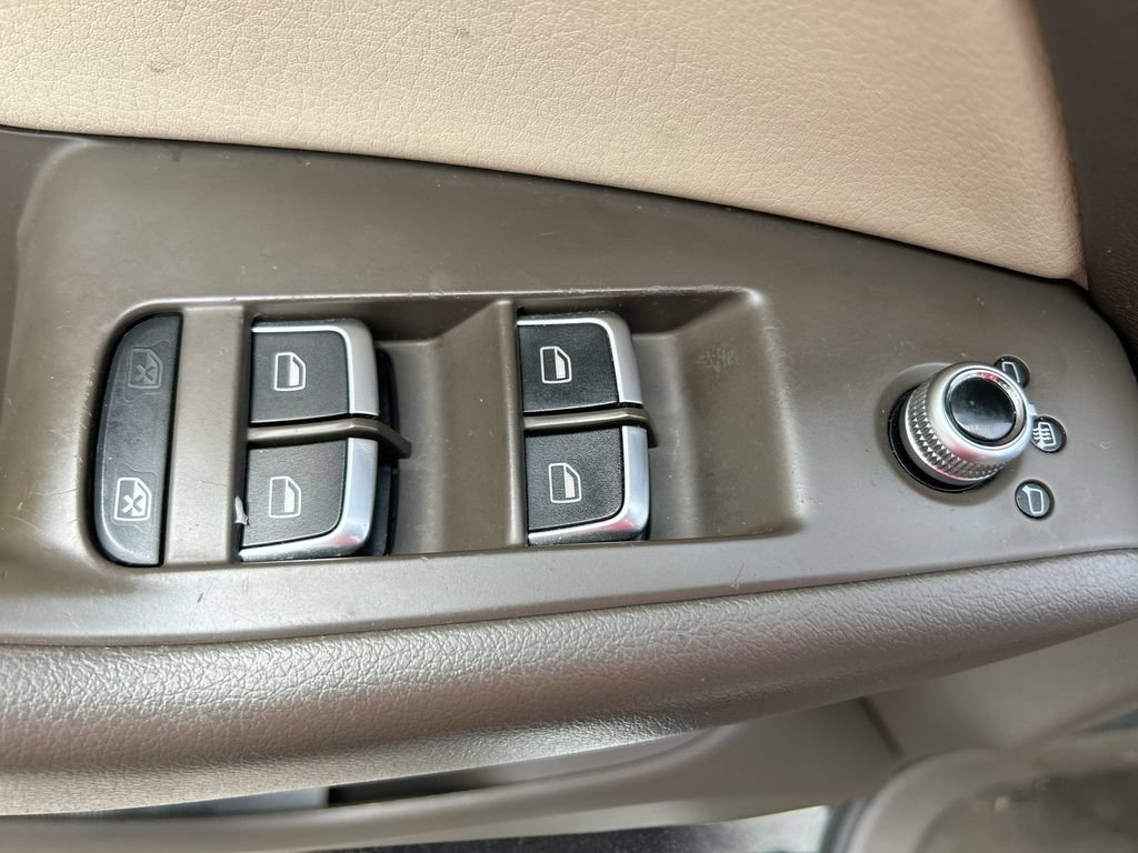 Used 2013 Audi Q5 2.0T Premium AWD/4WD image 13