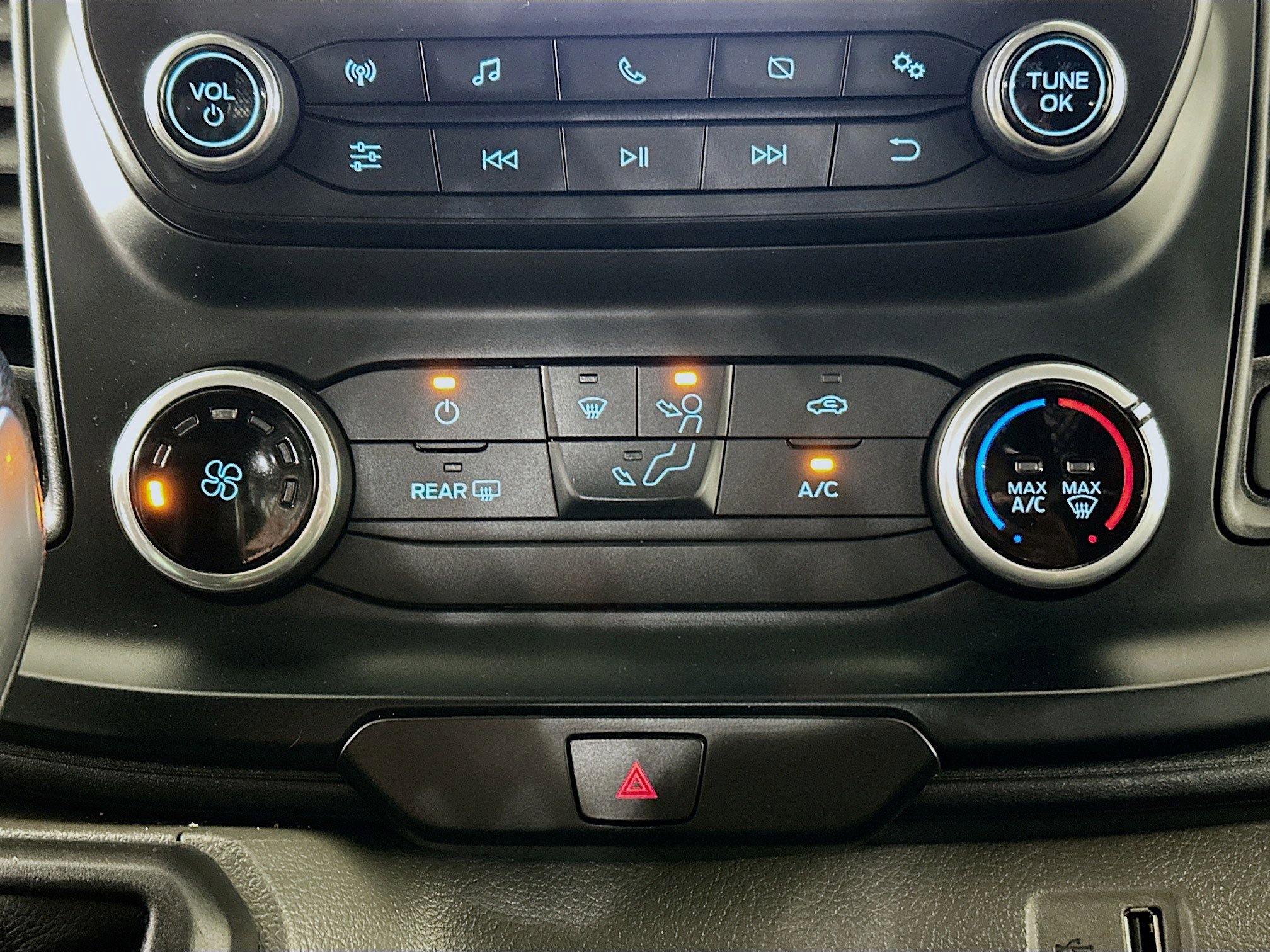 Used 2024 Ford Transit 250 Base w/ Exterior Upgrade Package image 21