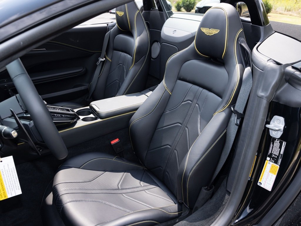 New 2026 Aston Martin V8 Vantage Coupe image 3