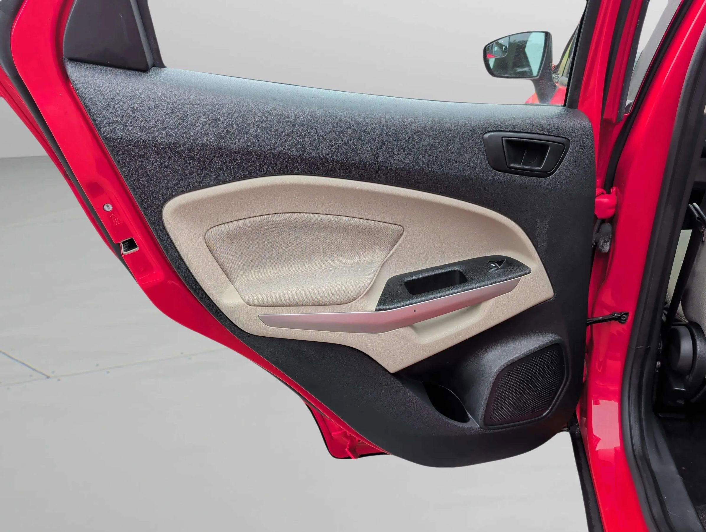 Used 2021 Ford EcoSport S FWD image 30