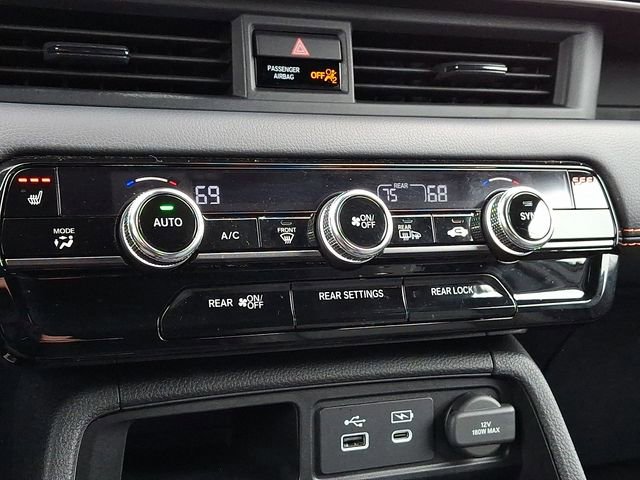 Certified 2025 Honda Pilot TrailSport image 18