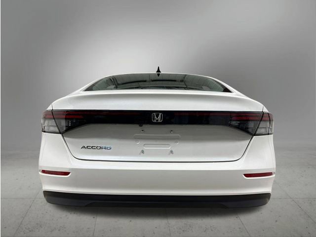 New 2025 Honda Accord SE image 4