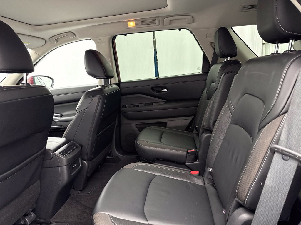 Used 2023 Nissan Pathfinder SL w/ SL Premium Package AWD/4WD image 15