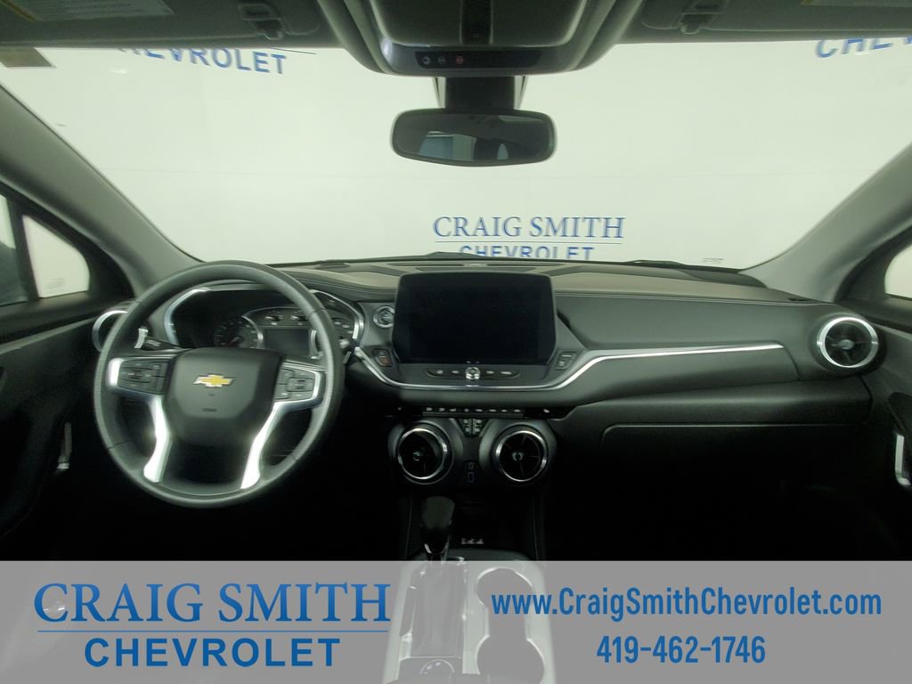 Used 2024 Chevrolet Blazer LT w/ Convenience Package FWD image 16