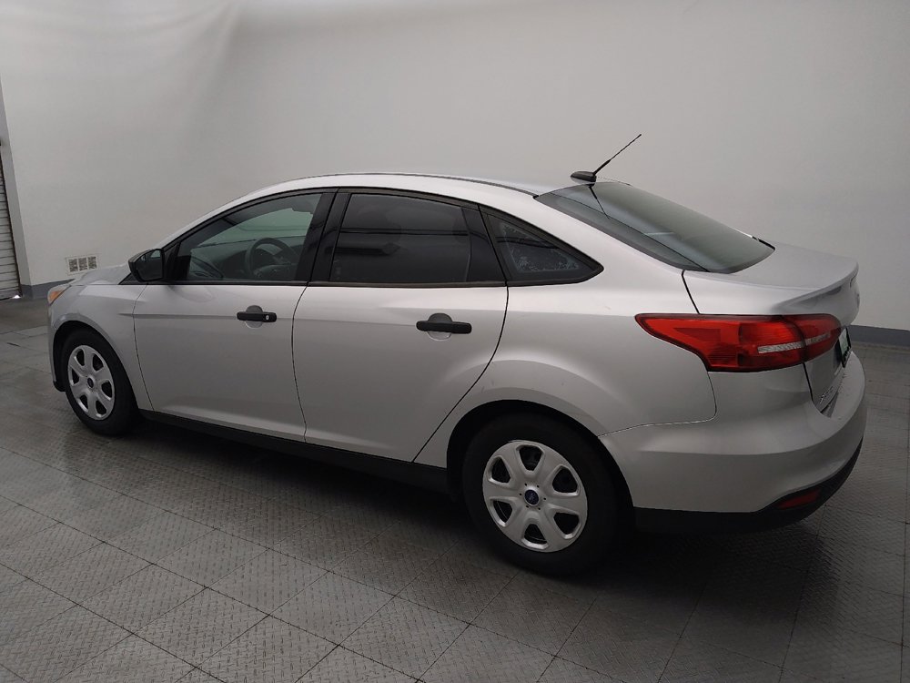 Used 2018 Ford Focus S FWD image 3