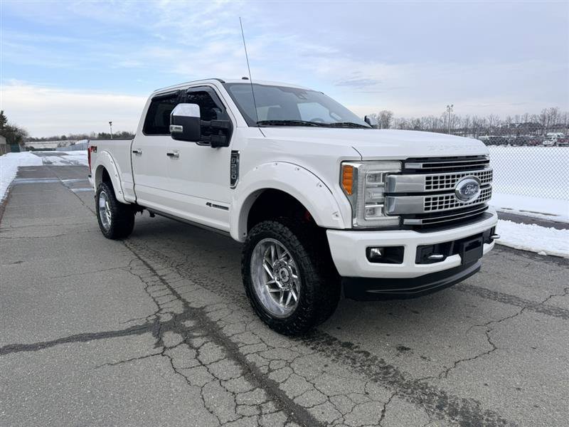 Used 2017 Ford F250 Platinum w/ Platinum Ultimate Package AWD/4WD image 3