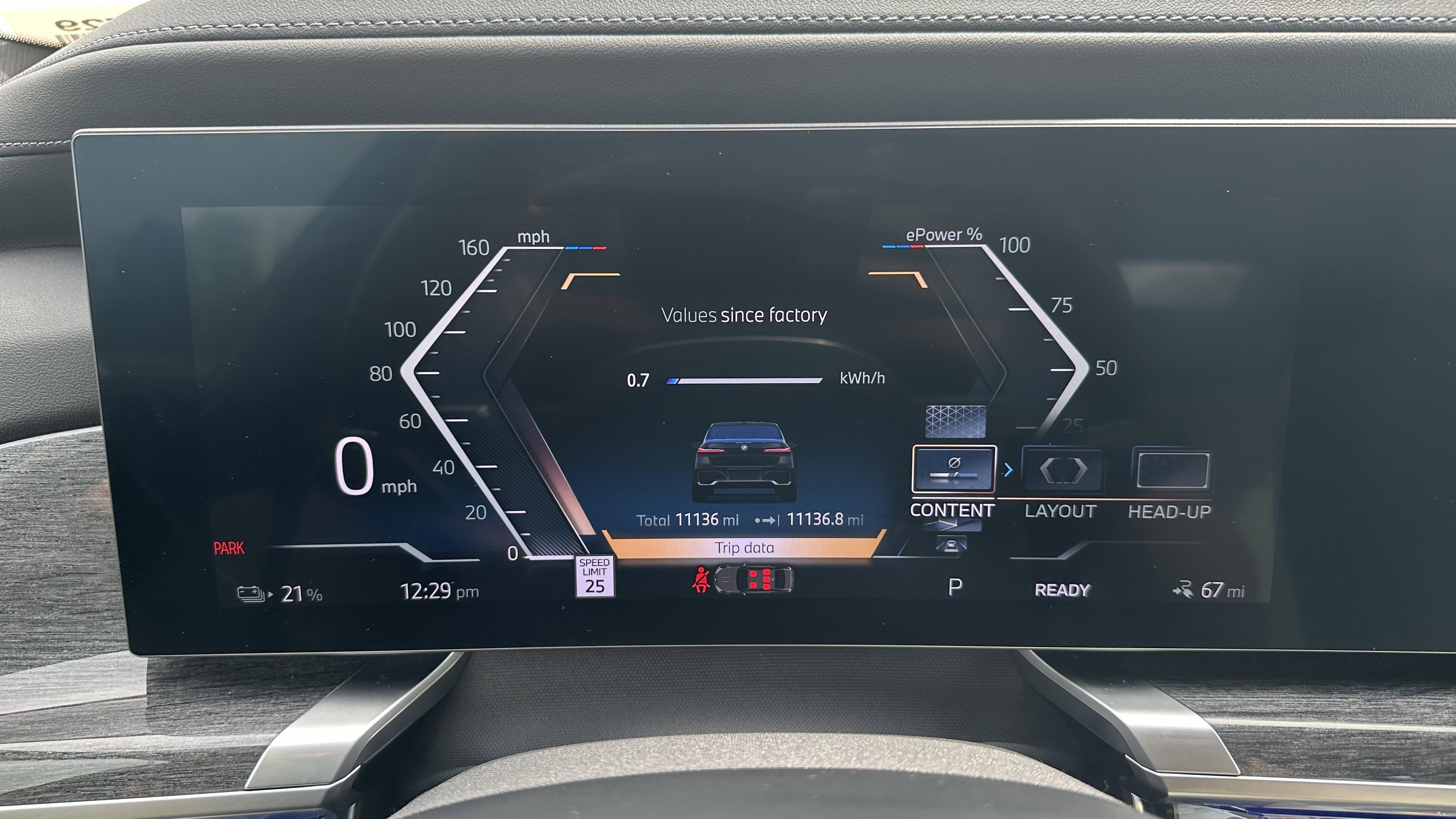 Certified 2025 BMW i7 xDrive60 w/ Premium Package AWD/4WD image 23