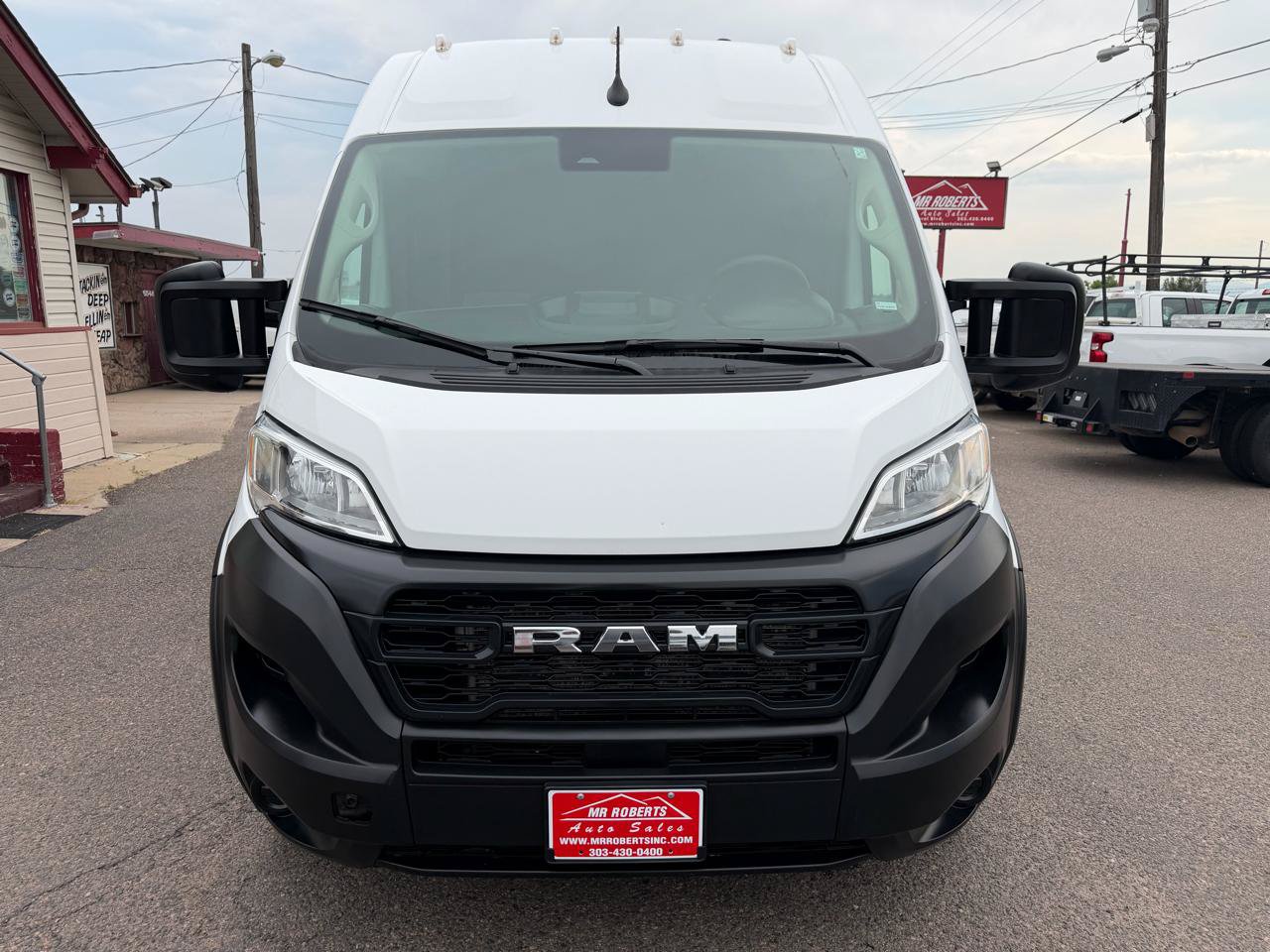 Used 2023 RAM ProMaster 2500 FWD image 3