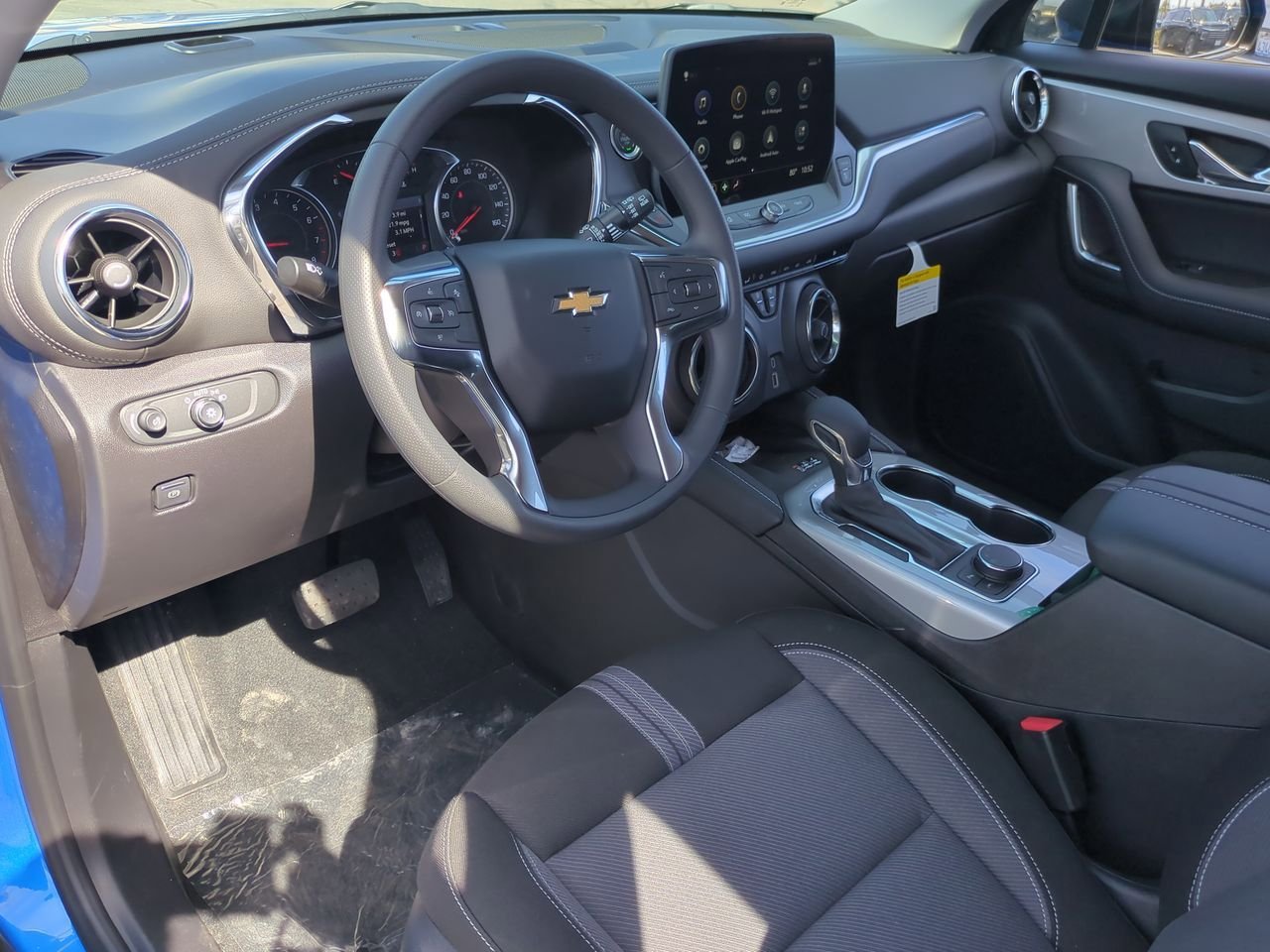 New 2026 Chevrolet Blazer LT w/ Convenience Package FWD image 10