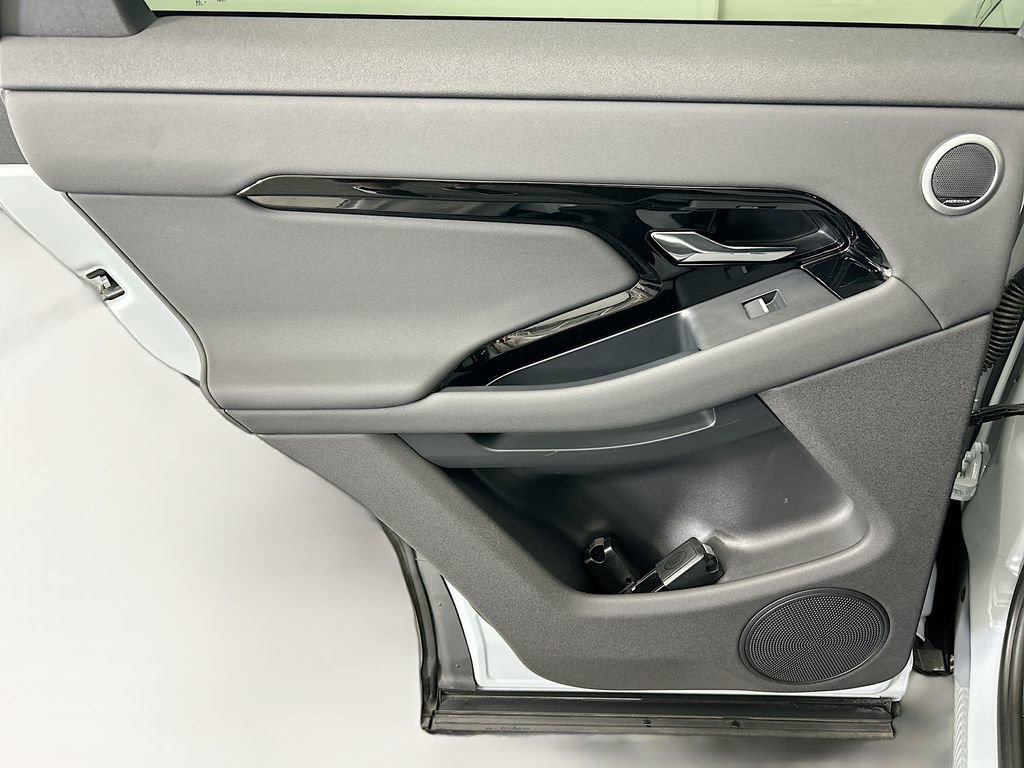 Certified 2025 Land Rover Range Rover Evoque S image 25