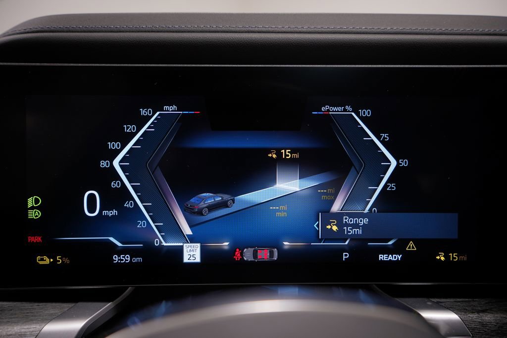 Used 2025 BMW i7 eDrive50 w/ M Sport Package image 23