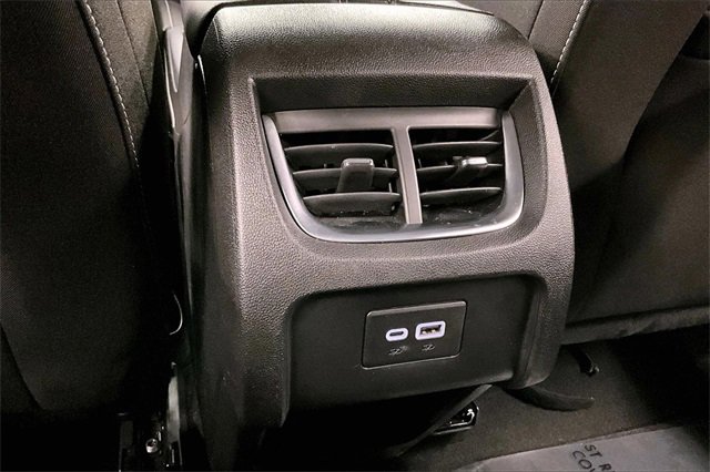 Used 2025 Chevrolet Blazer LT image 27