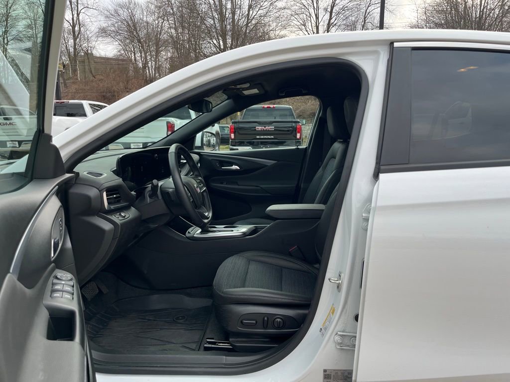 Used 2024 Buick Envista Preferred w/ Convenience I Package image 22