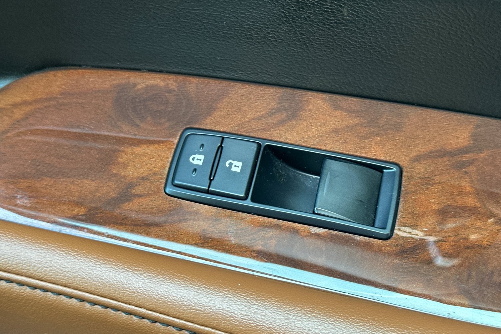 Used 2013 Lexus RX 350 AWD w/ Premium Pkg image 22