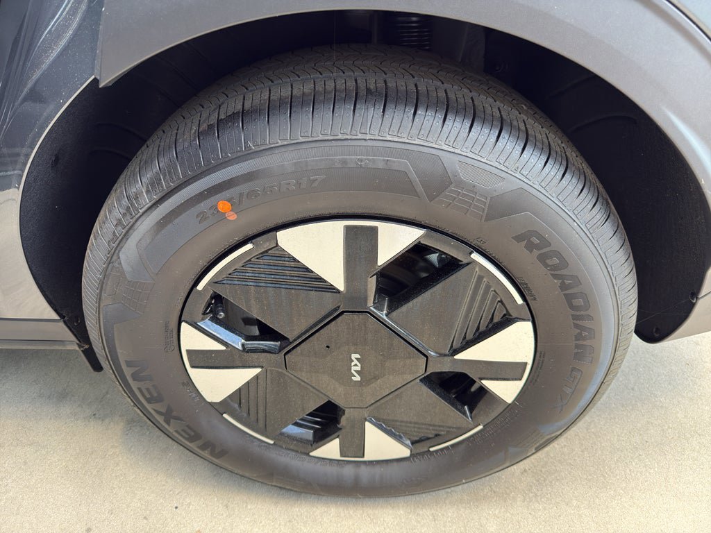 New 2026 Kia Sportage LX FWD image 21