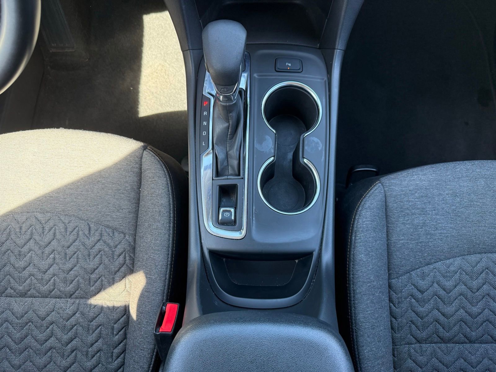 Used 2024 Chevrolet Equinox LT image 28