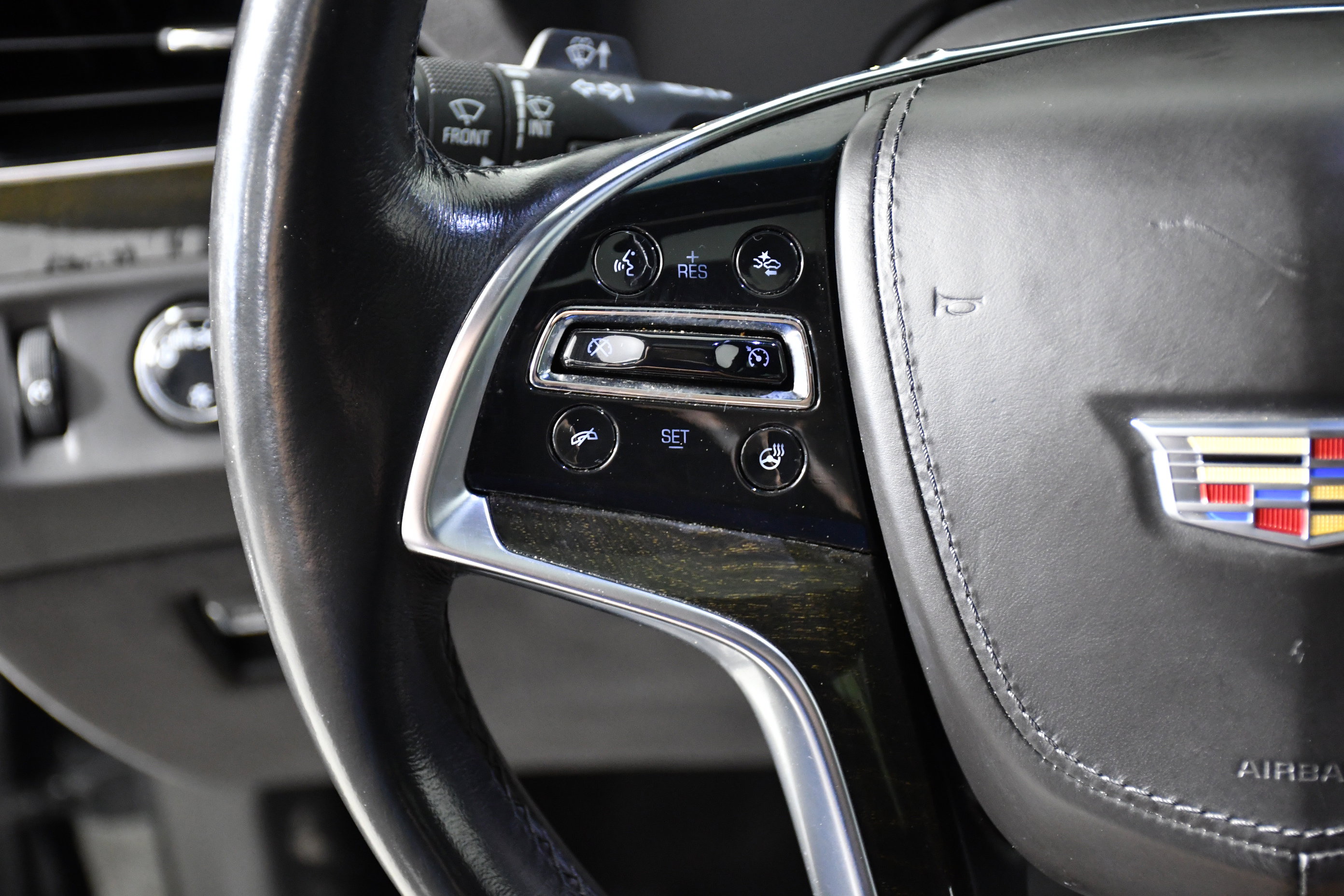 Used 2017 Cadillac Escalade ESV Platinum image 11