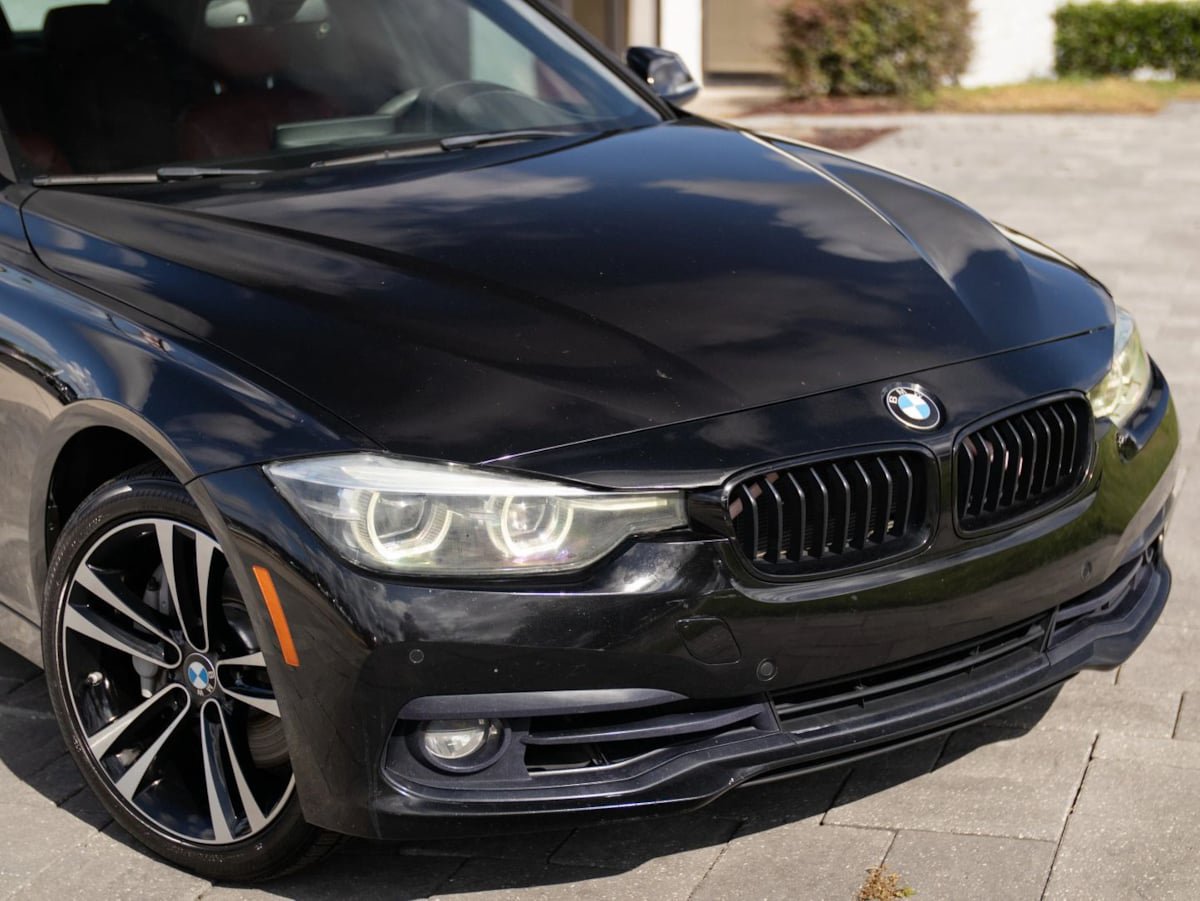 Used 2018 BMW 340i Sedan w/ Premium Package RWD image 2