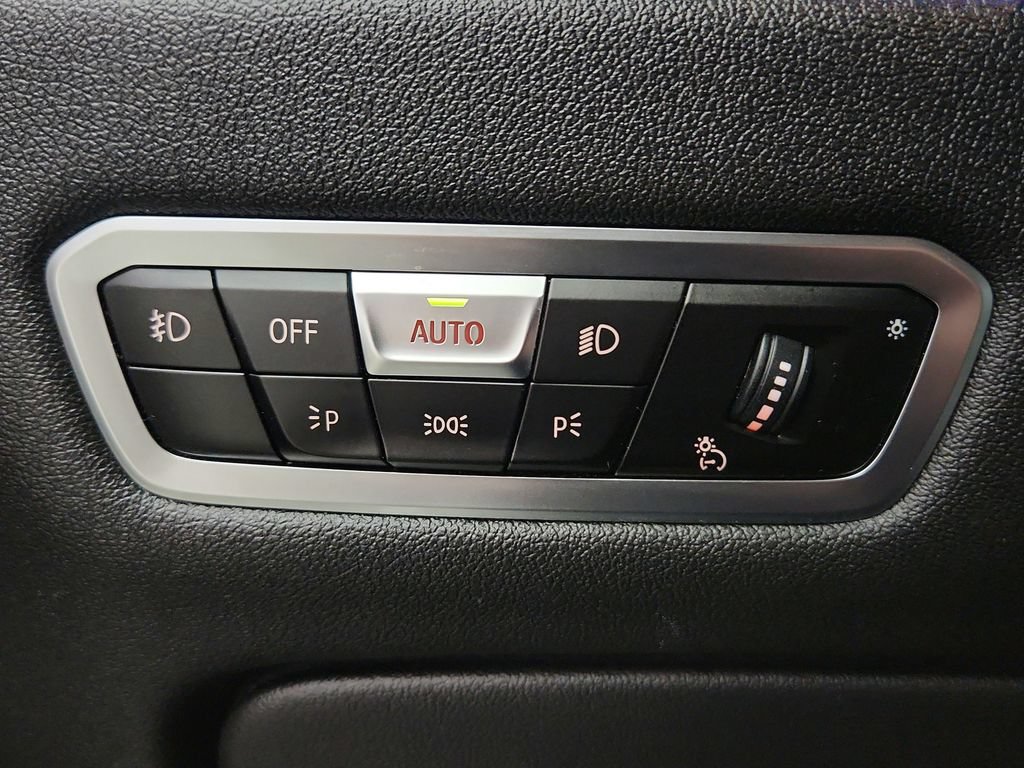 Used 2019 BMW X7 xDrive40i w/ Premium Package AWD/4WD image 23