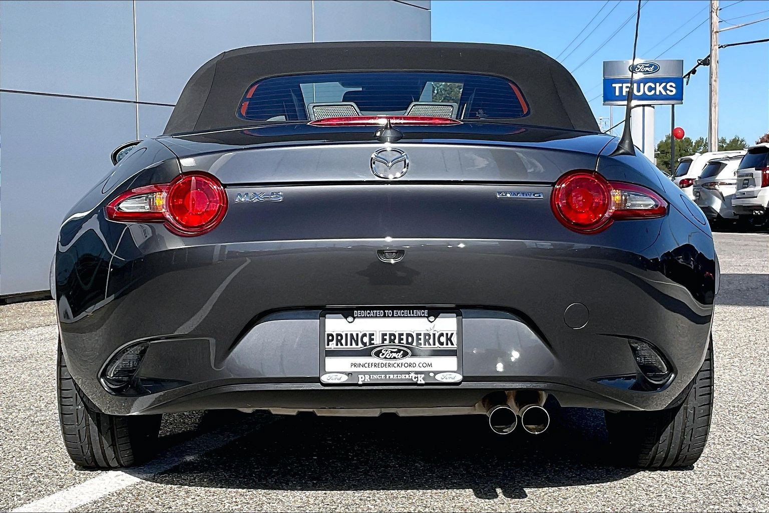 Used 2021 MAZDA MX-5 Miata Grand Touring RWD image 4