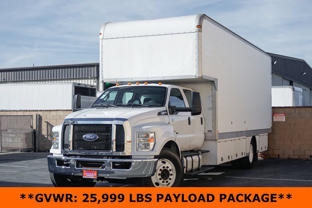 Used 2016 Ford F650 2WD Crew Cab Super Duty image 4