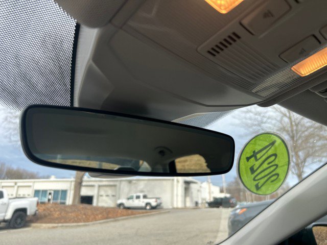 Used 2024 Volkswagen Jetta SE image 20