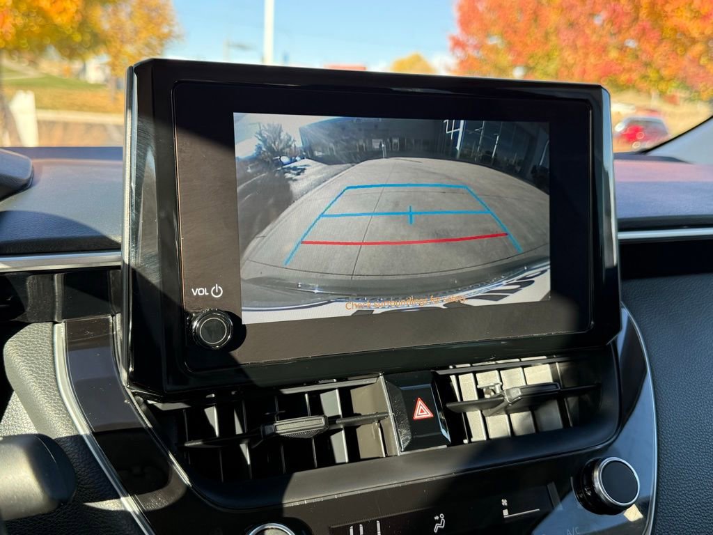Used 2024 Toyota Corolla LE image 20
