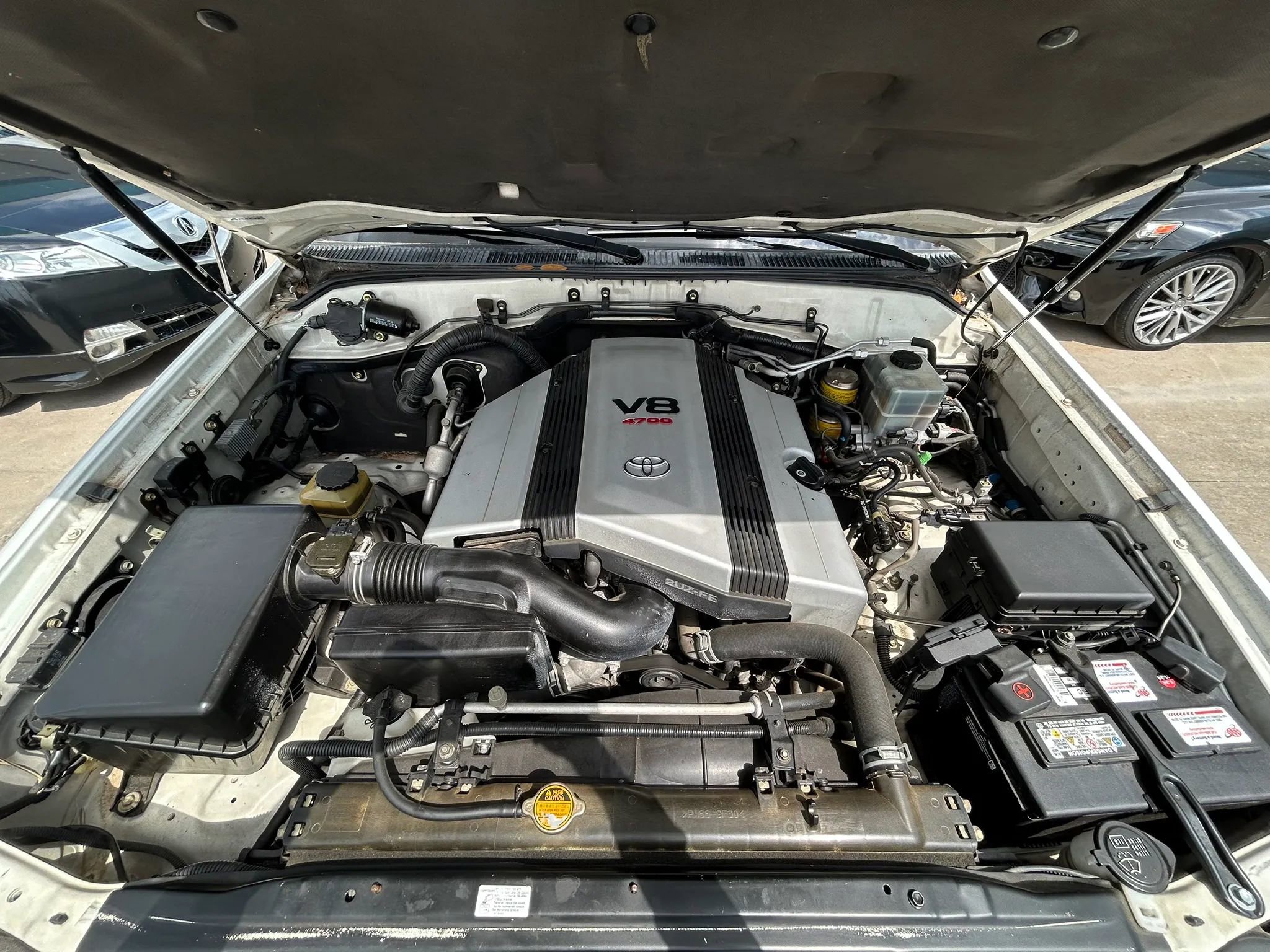 Used 2004 Toyota Land Cruiser AWD/4WD image 35