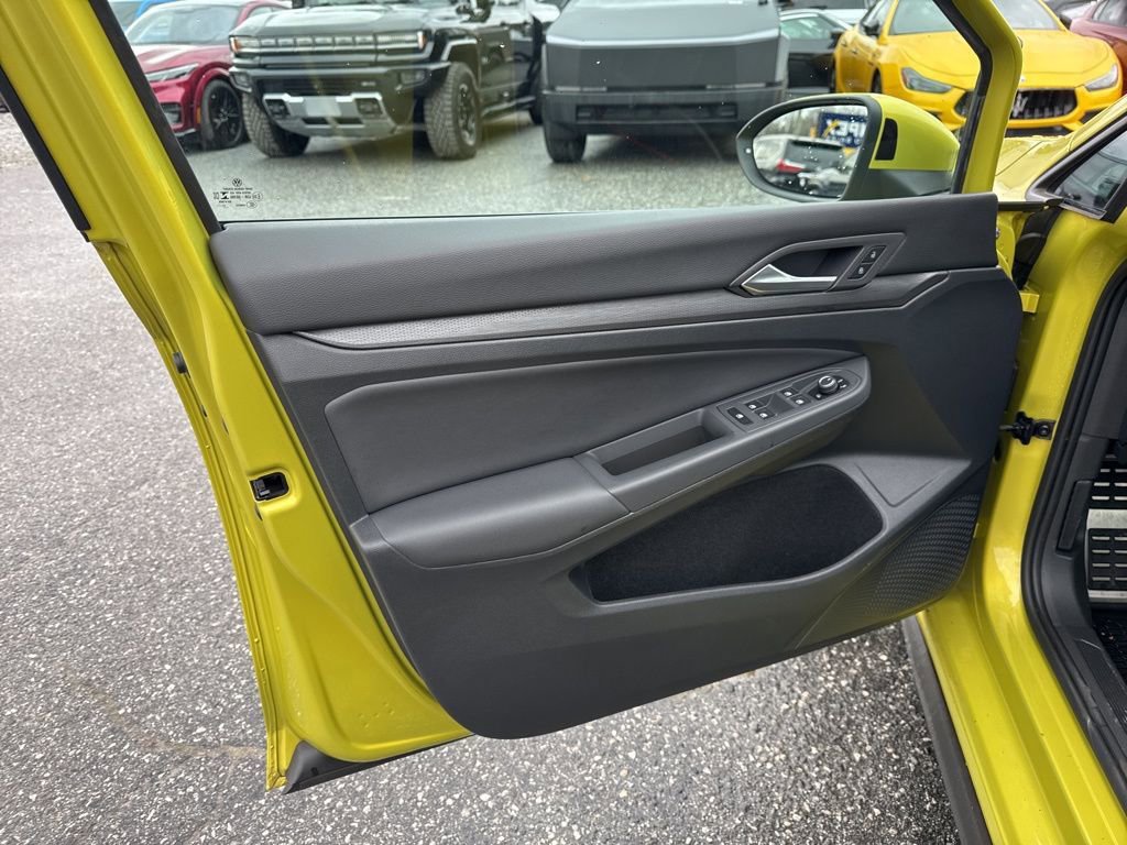 Used 2022 Volkswagen GTI Autobahn image 28