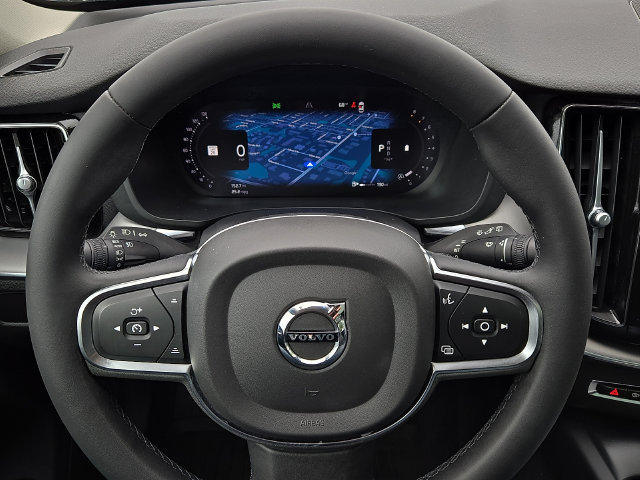 Used 2024 Volvo XC60 B5 Core w/ Climate Package AWD/4WD image 19