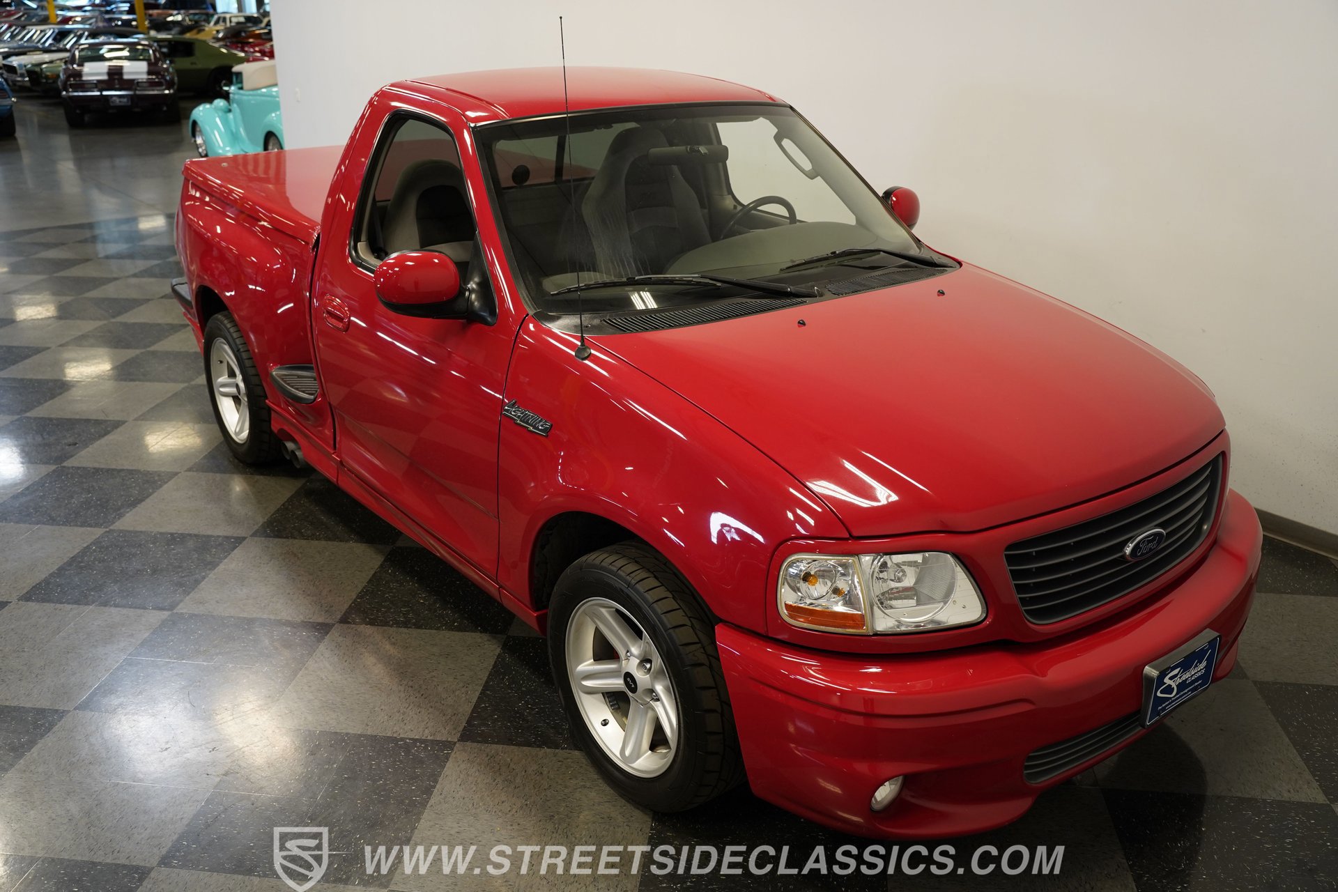 Used 2003 Ford F150 Lightning RWD image 36