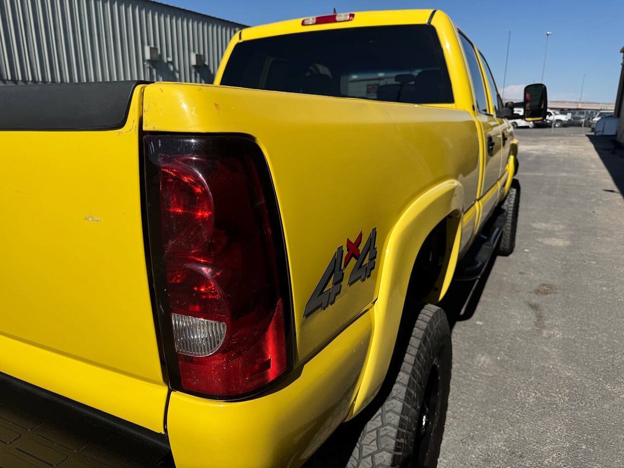 Used 2007 Chevrolet Silverado 2500 LT w/ Heavy-Duty Power Package AWD/4WD image 18