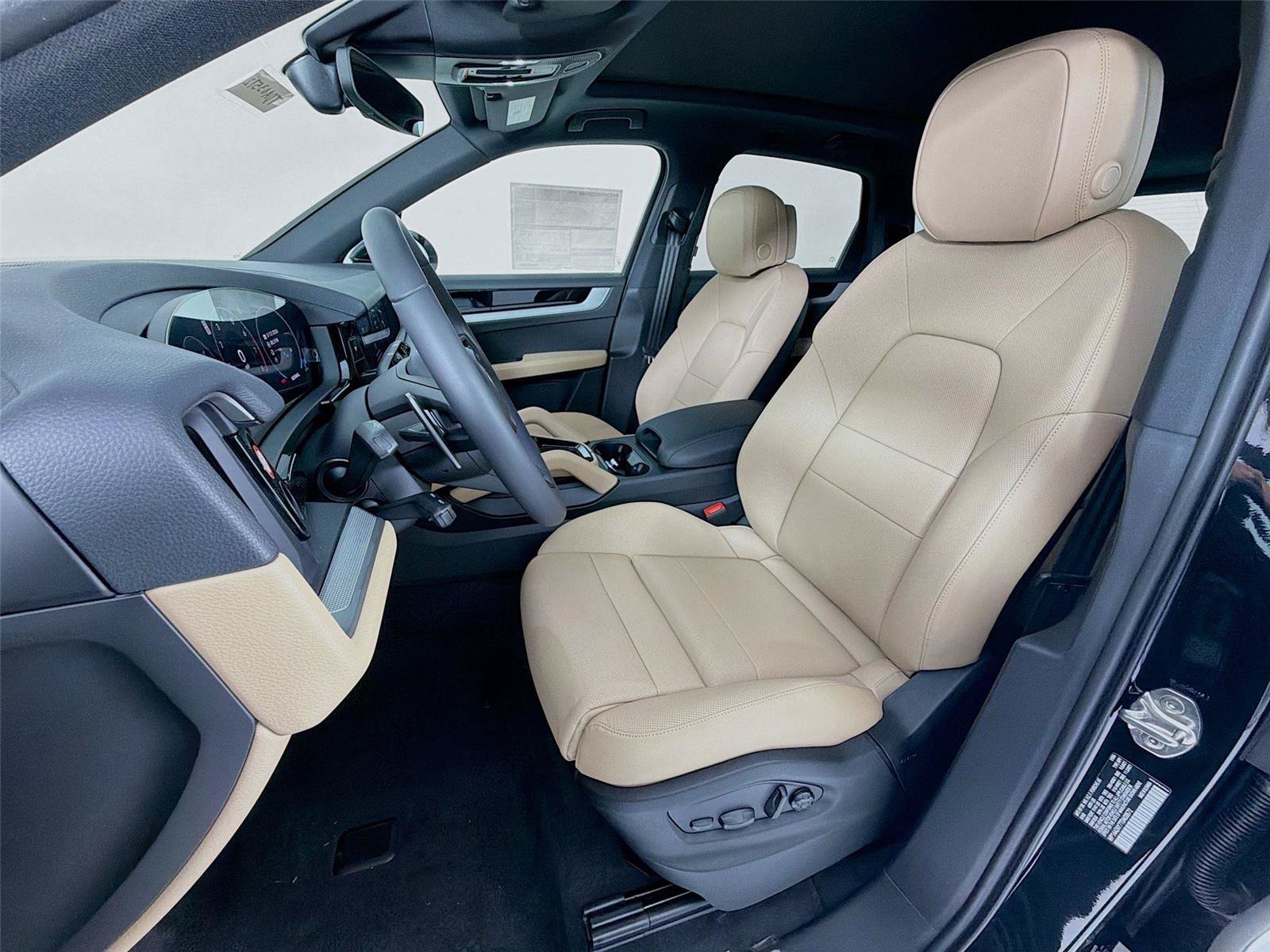 New 2026 Porsche Cayenne AWD/4WD image 5