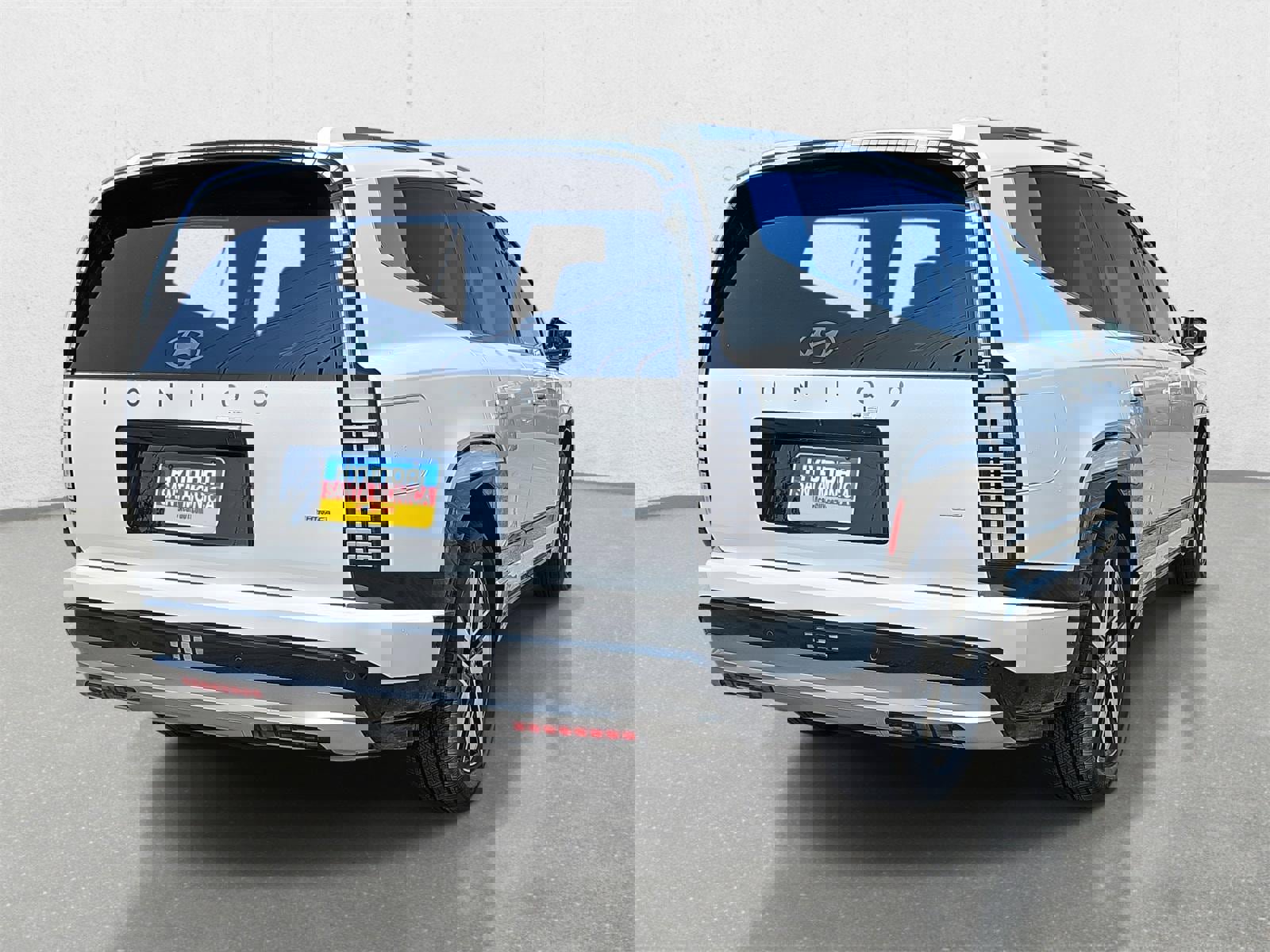 New 2026 Hyundai Ioniq 9 SEL image 3