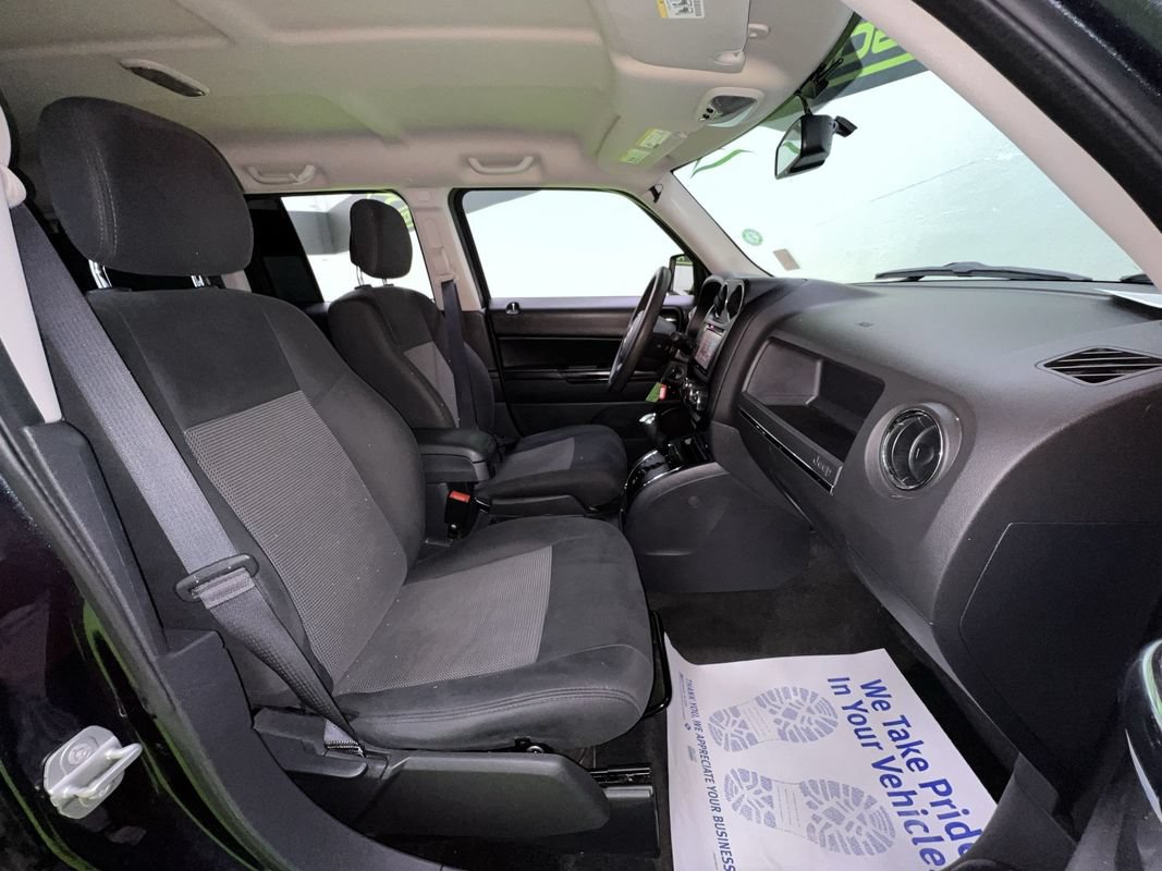 Used 2014 Jeep Patriot Sport w/ Power Value Group FWD image 27