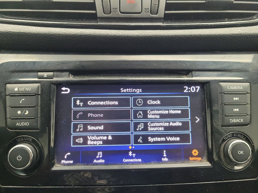 Used 2018 Nissan Rogue S FWD image 25