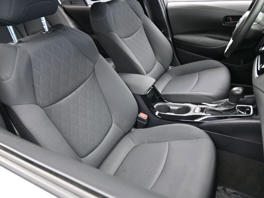 Used 2022 Toyota Corolla LE image 41