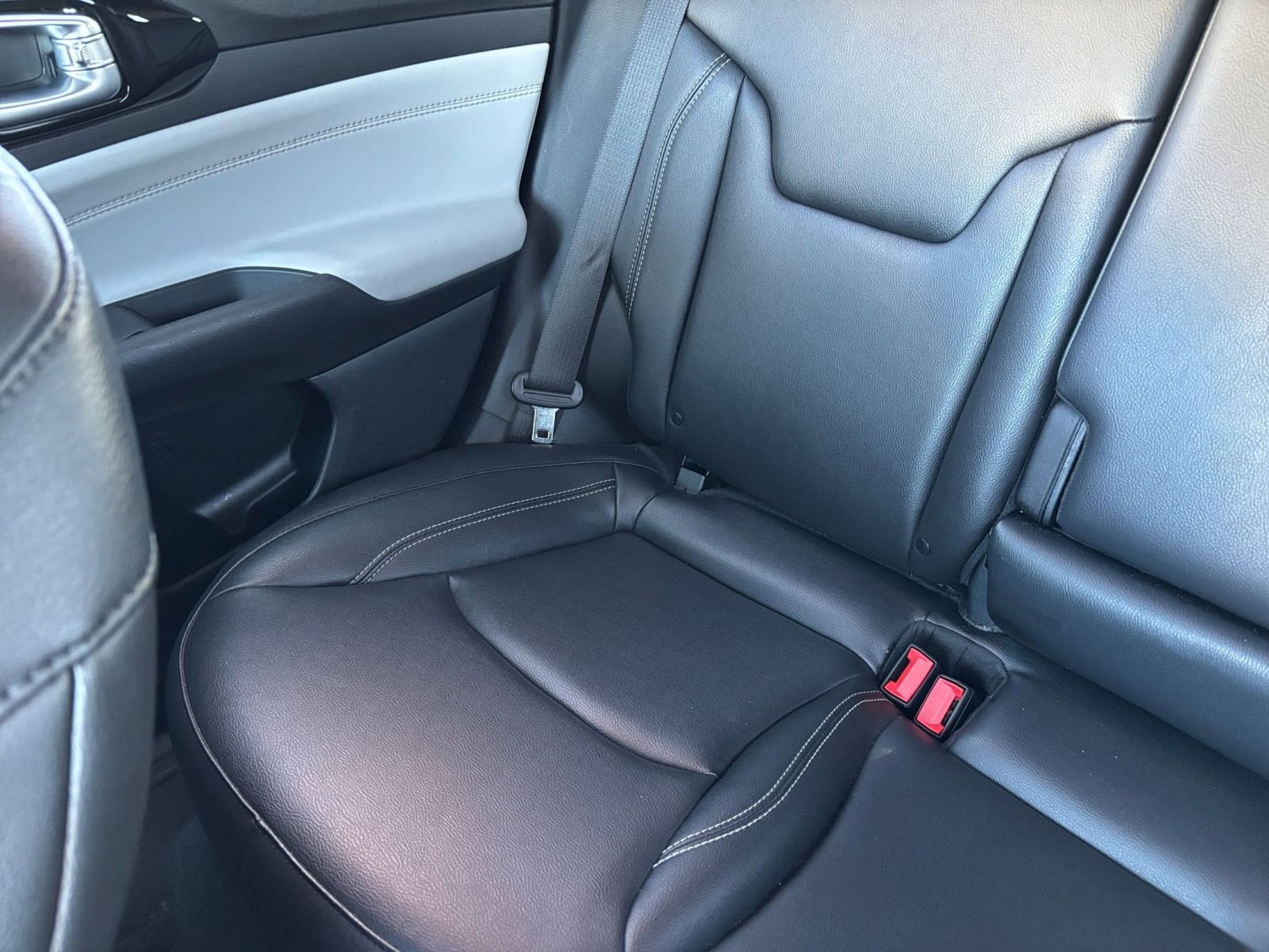 Used 2025 Jeep Compass Limited AWD/4WD image 41