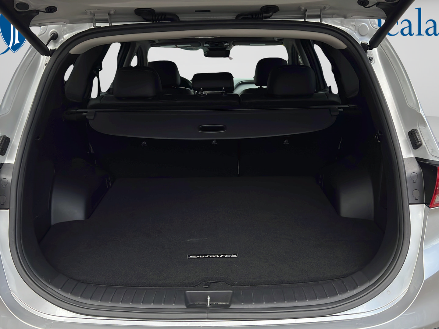 Certified 2023 Hyundai Santa Fe SEL w/ Premium Package FWD image 9