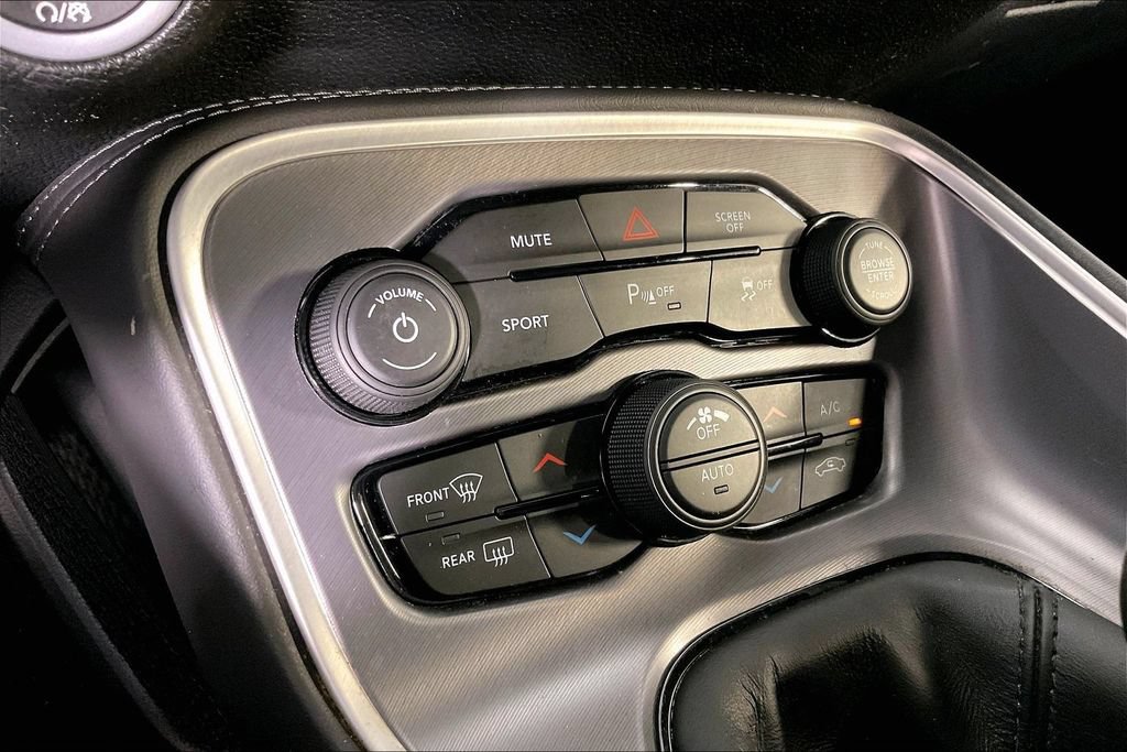 Used 2020 Dodge Challenger R/T RWD image 29