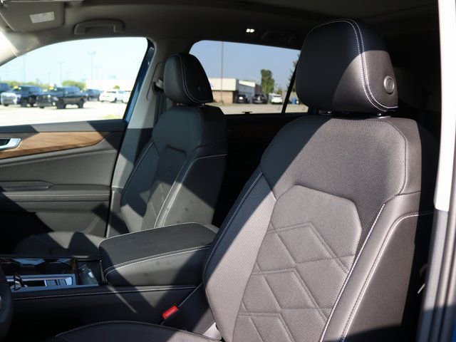 New 2026 Volkswagen Atlas SE image 7