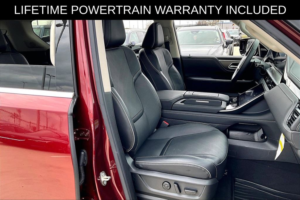 Certified 2025 INFINITI QX80 Luxe image 10